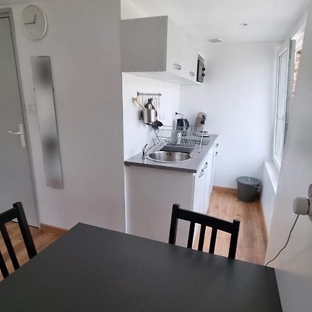 Studio En Rez-De-Chaussee - Le Petit Chateau Avesnois - Tv - Wifi - Logement Entier Avesnes-sur-Helpe Dış mekan fotoğraf
