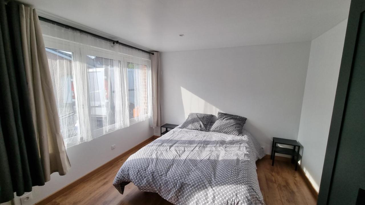 Studio En Rez-De-Chaussee - Le Petit Chateau Avesnois - Tv - Wifi - Logement Entier Avesnes-sur-Helpe Dış mekan fotoğraf
