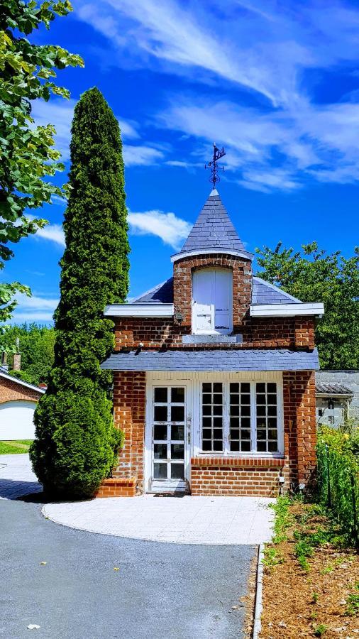 Studio En Rez-De-Chaussee - Le Petit Chateau Avesnois - Tv - Wifi - Logement Entier Avesnes-sur-Helpe Dış mekan fotoğraf